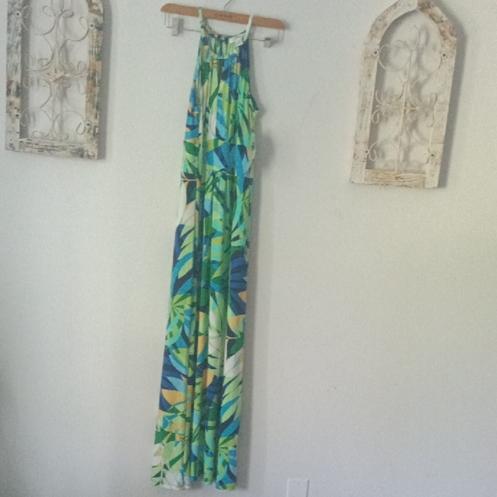 Tropical Green and Blue Dress with Flowing Design